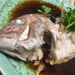 老虎菜 - 本日の蒸し魚(明石産天然真鯛)オリーブと芥子菜の漬け物蒸し中国醤油ソース