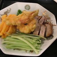 味の中華 羽衣 銀座本店 - 河南涼麺の五目彩