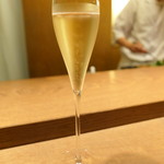 虎白 - シャンパーニュから