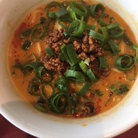 謝朋殿 幕張店 - 担々麺