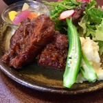 ジャム cafe 可鈴 - 「スペアリブのジャム煮込み」はお店の人気No.1メニューといっても過言ではないくらい支持されているメニューです。