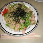 芽芽 - 焼きうどん　７００円　ランチは８００円でコーヒー付き