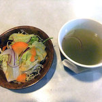 Uesuto - Ｂセットのスープ ＆ サラダ