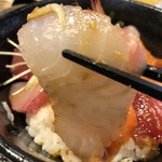 魚虎 - 海鮮丼