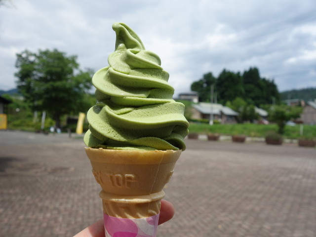 飯豊とそばの里センター 山都（ソフトクリーム） &ndash; 喜多方市の人気甘味店