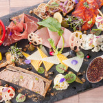 スペイン料理&バル ローザ・ローハ