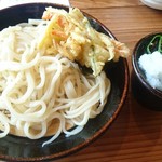 陽氣な狩人 - ざるうどん650円
            かき揚げつきで750円