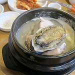 한방삼계탕 - 活あわびサムゲタン(활전복삼계탕)　20000₩
