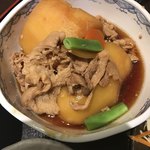 ひまわり - でかい肉じゃが 2個   お腹いっぱいだ！