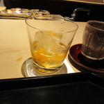 銀座うち山 - 梅酒ロック　 完熟紀州南高梅（和歌山） 900円+Tax　