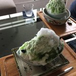 茶房　わらび野 - 抹茶のかき氷　練乳かけ　￥８００
