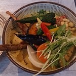 Rojiura Curry SAMURAI.  - 北海道満喫！！スープカレー　野菜20品目
