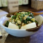 灯 - 山形だし冷奴