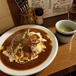 美味卵家 - 牛タン煮込みのオムハヤシライス