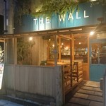 THE WALL CABANA - 