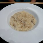 オステリア サクラ - ポルチーニ茸入りチーズリゾット