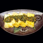 茜どき - 厚揚げ・にら肉味噌のせ