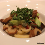 カーサ・デル・チーボ - 活穴子のスモークに胡瓜とドライトマトに刻んだバジルのパヴェッテ