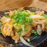 酒処 ひなた - せせりのガーリック炒め