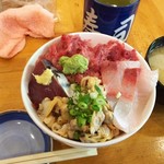 辰巳寿司 - 日替わり海鮮丼