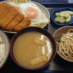 Yonagoya - 豚ロ－スカツ定食