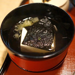 瓢亭 本店 - 海苔と豆腐の吸い物
