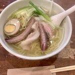 らあめん厨房 どる屋 - 鯛塩らーめん800円