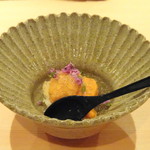 鮨 さかい - 雲丹と毛蟹・・いつもながら豪華コラボ。毛蟹・雲丹ともに甘い