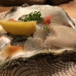 ROKU KANDA - 岩牡蠣