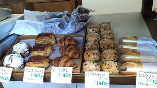 h Boulangerie Petite Foret  - パン達