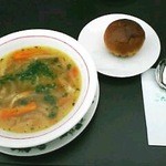 六花亭 五稜郭店 - パンとスープセット