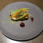 sincere - ノルウェーのレフセ ブラウンチーズ シナモンのアイスクリーム ベリーのソース1