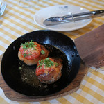 白ワイン×魚介 港町バル - おひさま椎茸の肉詰め