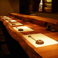 喜代寿司 - お好みで、カウンター席・テーブル席・お座敷をお選びください（ご予約も承ります）