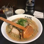 博多ラーメン よかよ - 