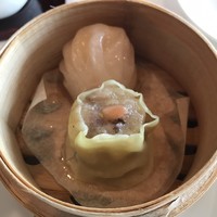 ジャスミンガーデン - 本日の点心(海老蒸し餃子と広東焼売)