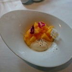 クッチーナ イタリアーナ ガッルーラ - ドルチェ:マンゴーのエスプーマとゴルゴンゾーラのジェラート