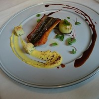 クッチーナ イタリアーナ ガッルーラ - 魚料理:燻製にした地穴子とポレンタ