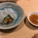 旬美にしかわ - ヒラメの薄造り。