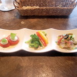 NATURAL KITCHEN jINEN AN - 本日の前菜3種盛