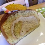 ちからや - キャラメルロールケーキ 320円