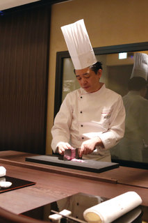 GINZA JOTAKI - お客様の目の前で調理いたします。