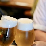 餃子とスパークリング バブルス - トリビーで乾杯♪