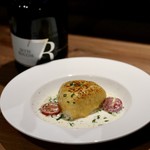 餃子とスパークリング バブルス - 〆は波へいの焼きおにぎり