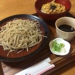 Teshigotoya - ミニ親子丼と二八蕎麦のセット