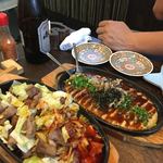 はかた屋大吉 - 山芋鉄板
      大吉焼き