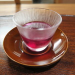 なる屋 - 30年7月　冷たいお茶