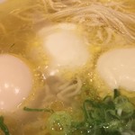 黄金の塩らぁ麺　ドゥエイタリアン - 