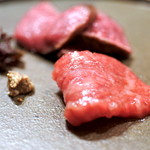 肉割烹 上 - リブマキの漬け