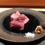 肉割烹 上 - ステーキ 三田牛 勢戸章二34ヶ月シャトーブリアン　神戸牛サガリ